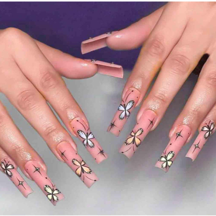 Künstlerische florale Ombre-Nagelspitzen Karnz
