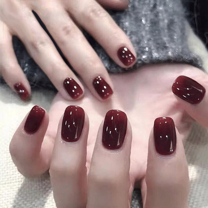 Glänzendes, langanhaltendes Press-On-Nagelset Karnz