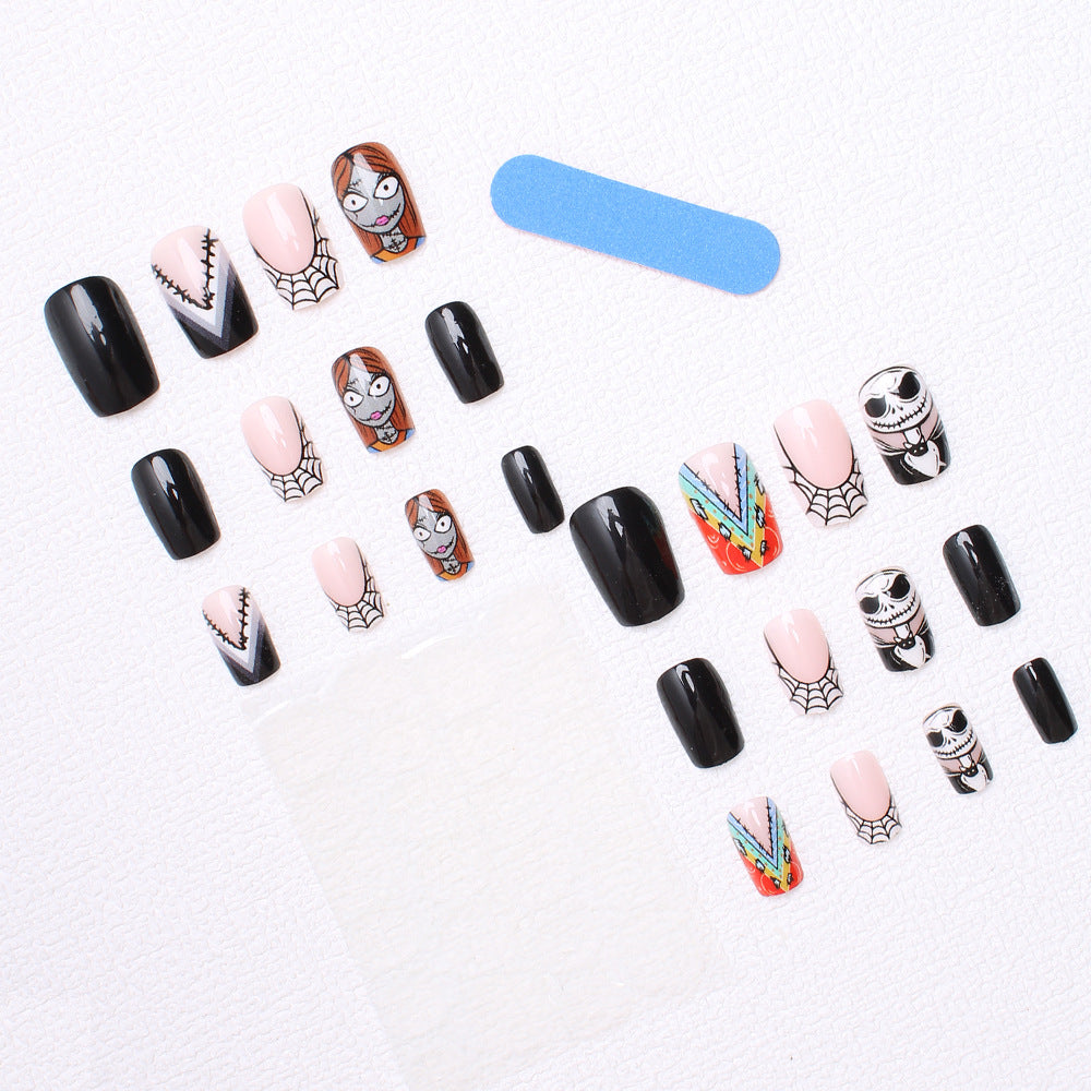 Kunstnagelset mit kreativen Halloween-Motiven und verspielten 3D-Designs Karnz