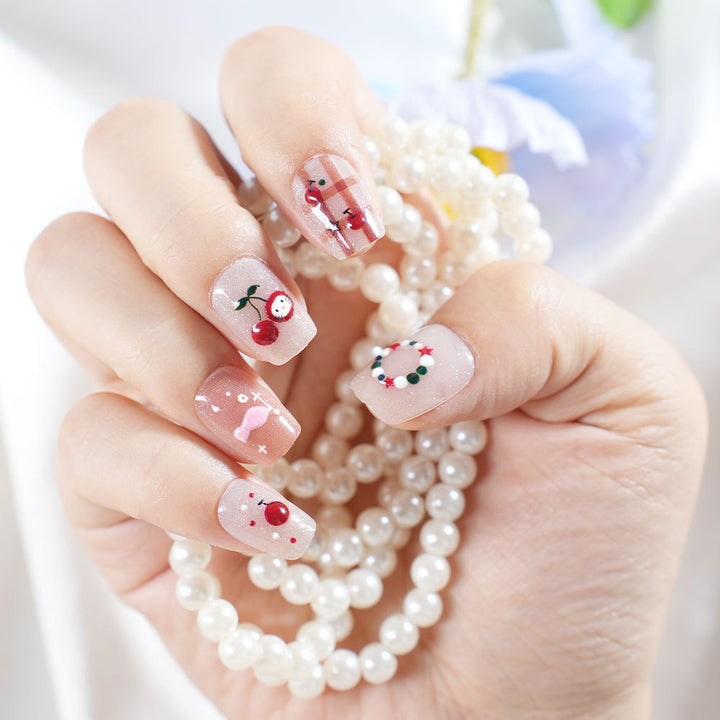 Künstlerisches Press-On-Nagelset mit fantasievollen Designs Karnz