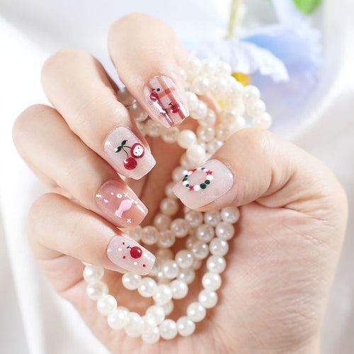 Künstlerisches Press-On-Nagelset mit fantasievollen Designs Karnz