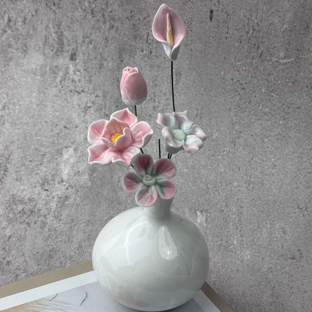 Elegante florale dekorative Vase
