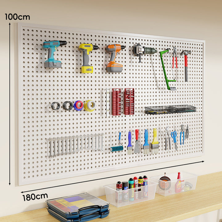 Wandmontierter Lochblech-Werkzeug-Pegboard-Organizer mit modularen Haken und Drahtkörben