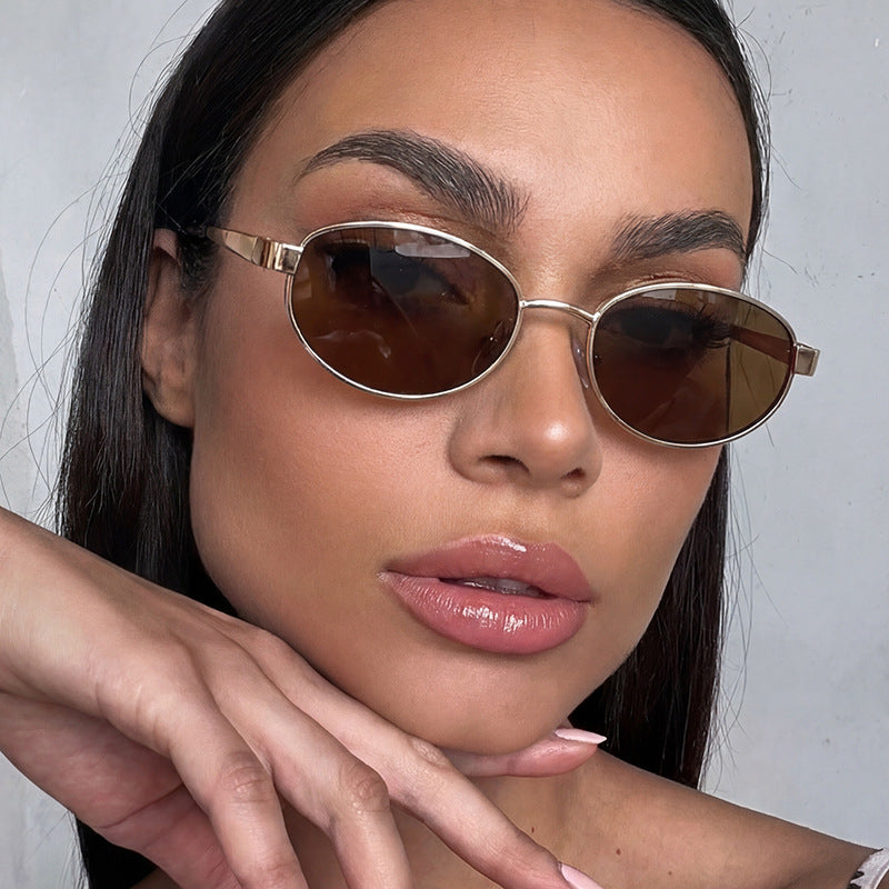 Damen modische Sonnenbrille im eleganten Ovaldesign mit hochwertigem Metallrahmen Karnz