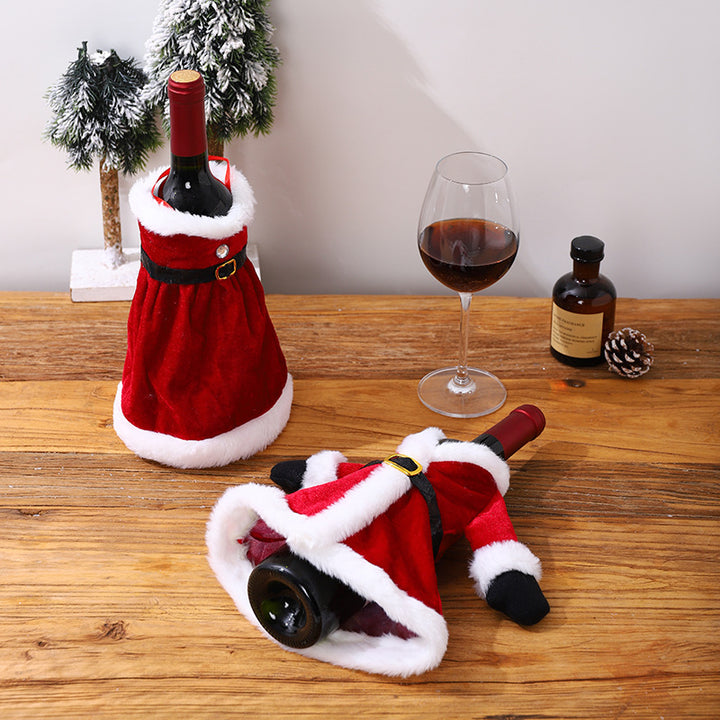 Dekorative Weinflaschenhülle im Weihnachtsmann-Look Karnz