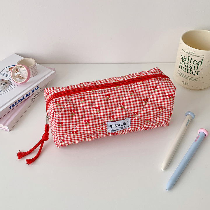 Quilted Cherry Print Stiftetui Karnz