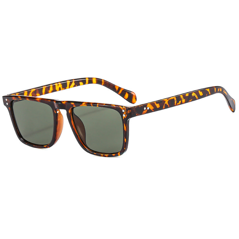 Damen modische Brille im eleganten Katzenaugen-Design Karnz
