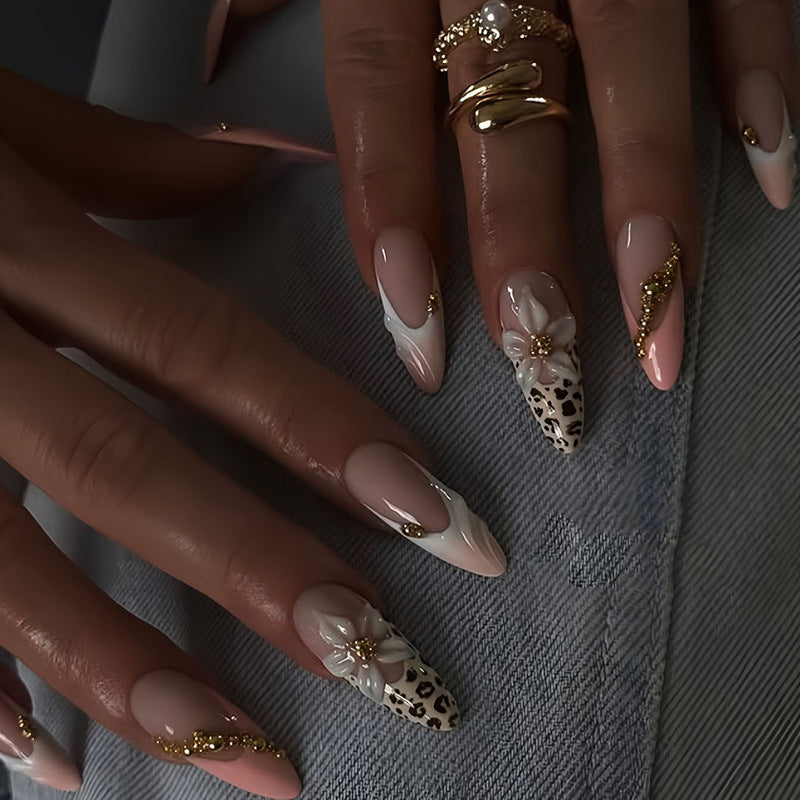 Exotische Blumen- und Tierdruck Press-On-Nagelverlängerungen Karnz