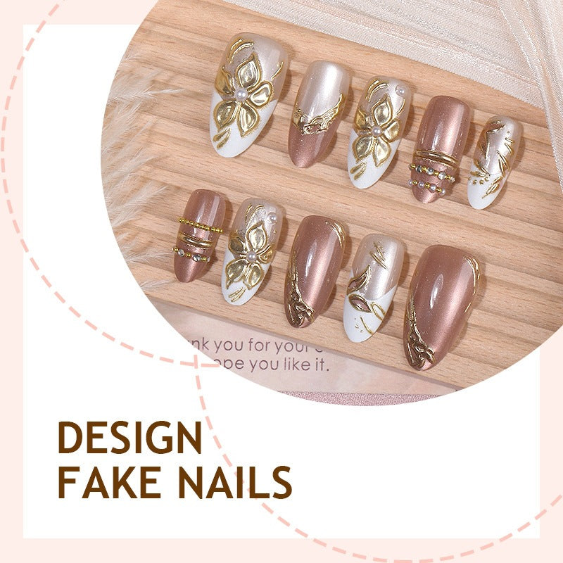 Kunstnagelset mit elegantem Blumen-Design Karnz