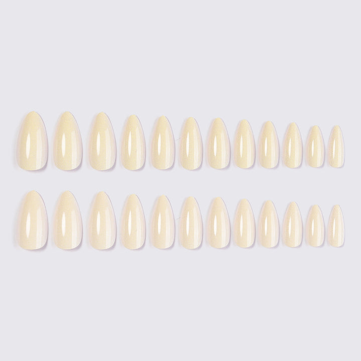 Premium Glänzendes Stiletto Press-On Nail Set Karnz