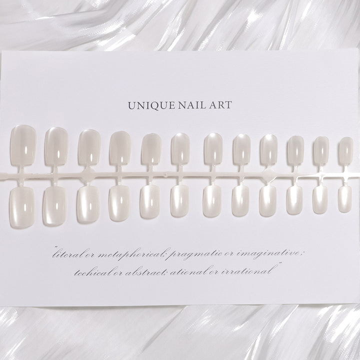 Einzigartiges Press-On Nageldesign Set Karnz