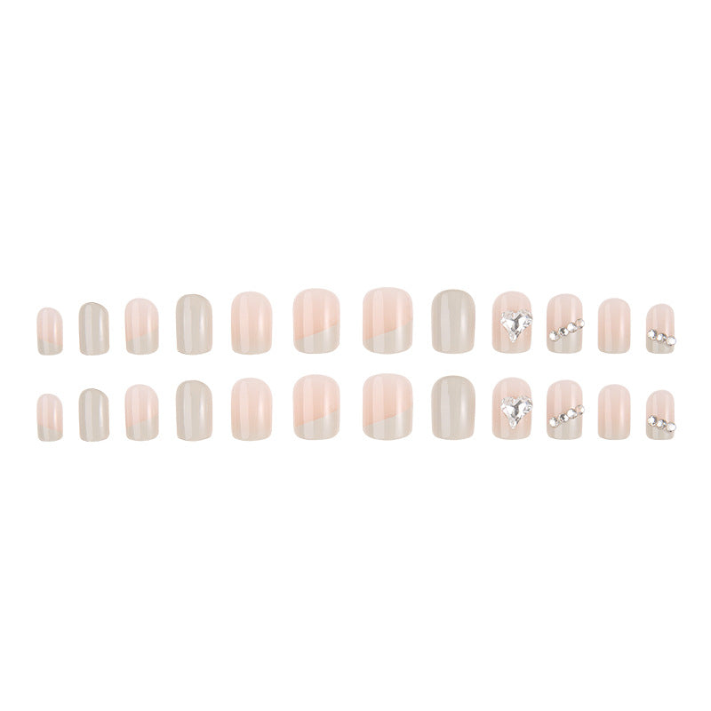 Rhinestone akzentuiertes Press-On Nagelset