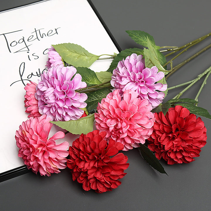 Lebensechter dekorativer Blumenstiel
