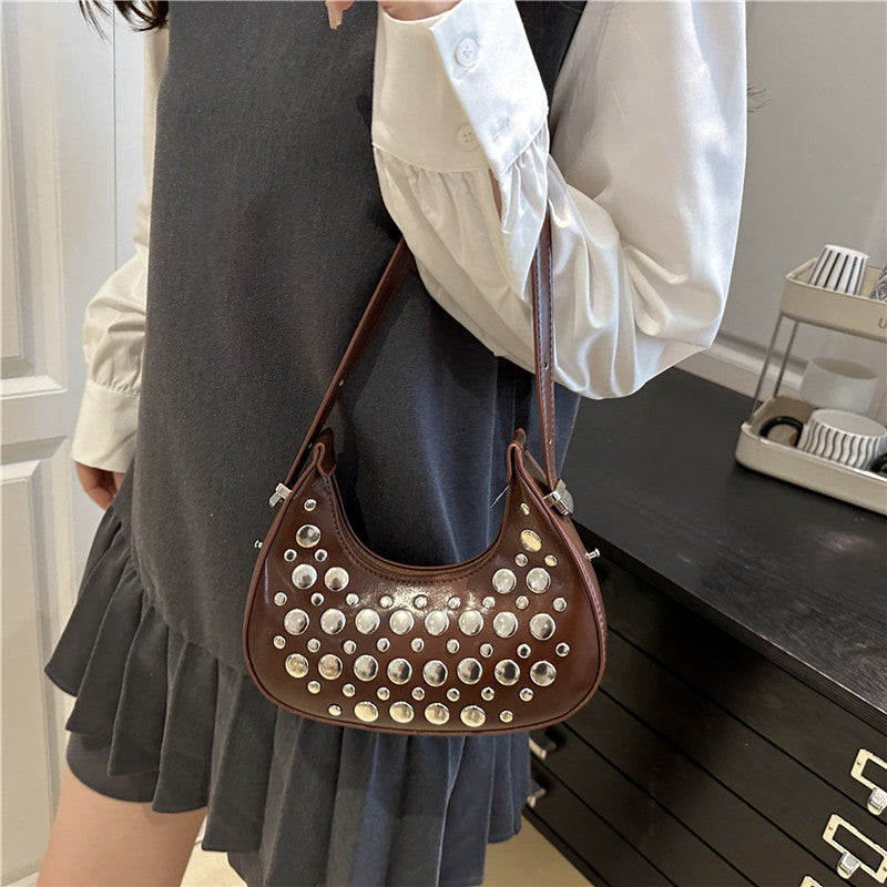 Nietenleder Hobo Tasche Karnz