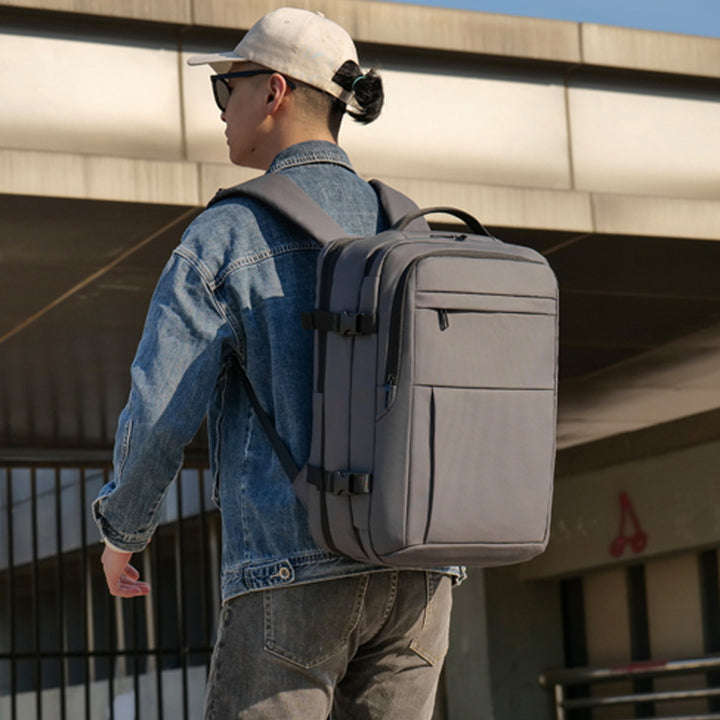 Vielseitiger tech-integrierter Rucksack Karnz