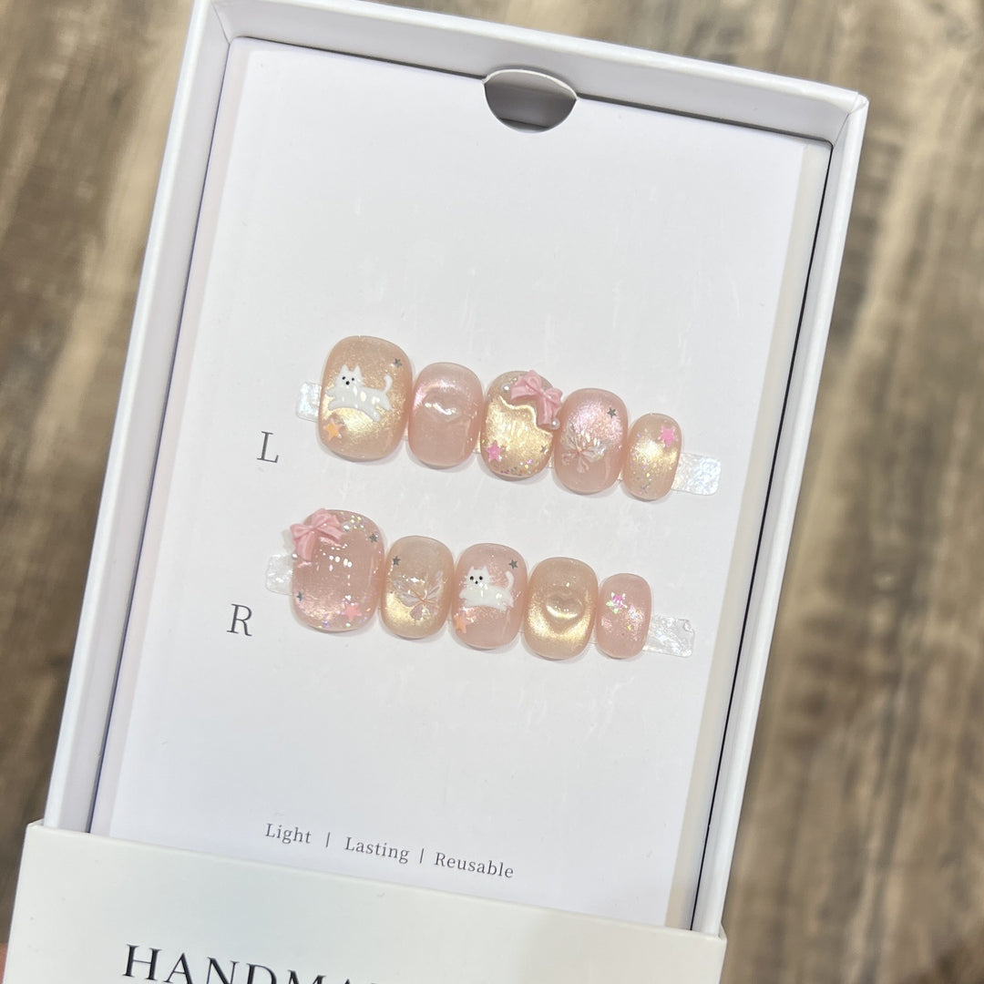 Themen Press-On Nagelkunstset mit Hello Kitty Designs Karnz