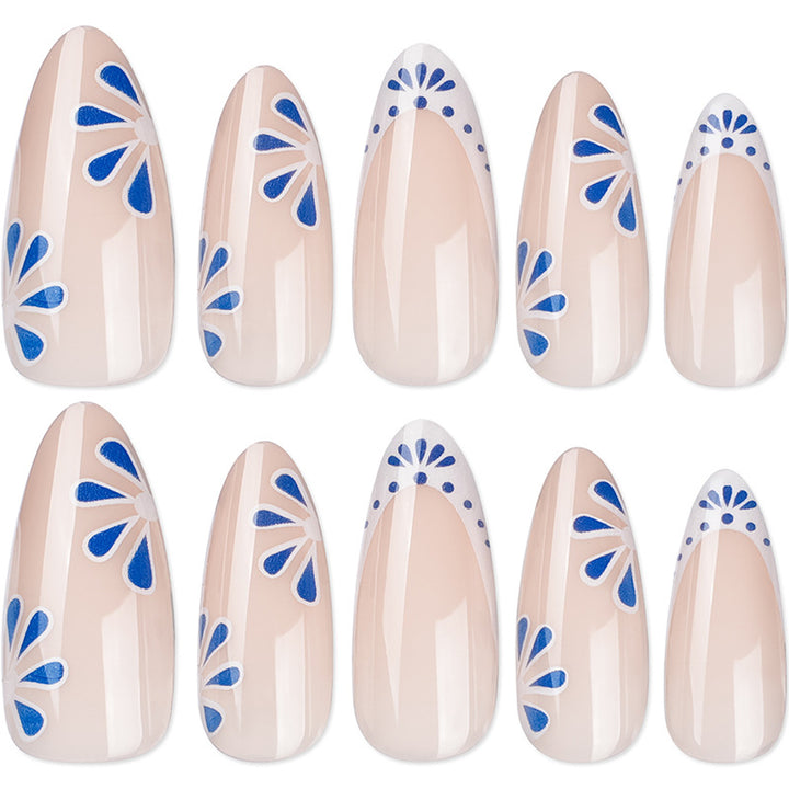 Dekoratives Blumiges Press-On Nagelset