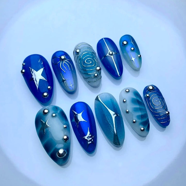 Thematic Artisan Press-On Nail Set Karnz