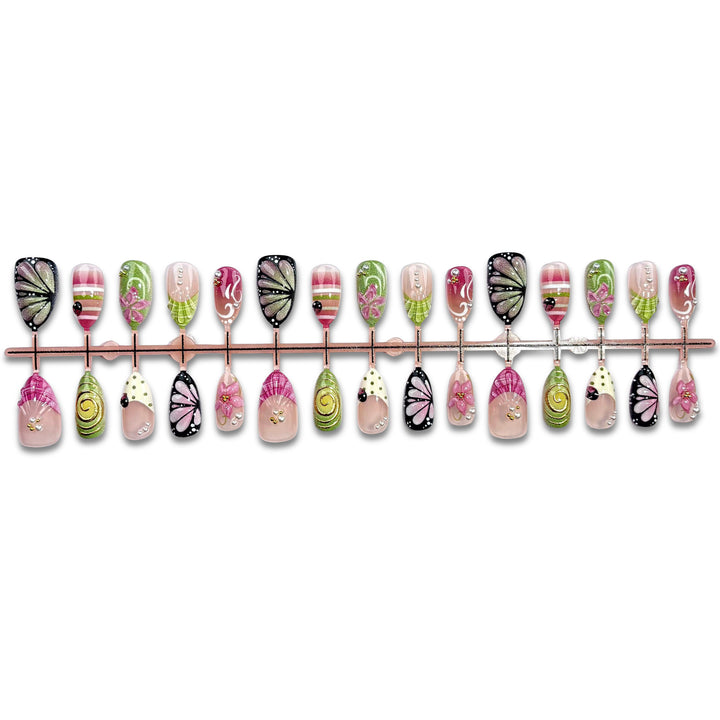 Dekorative Kunstvolle Press-On Nagelset