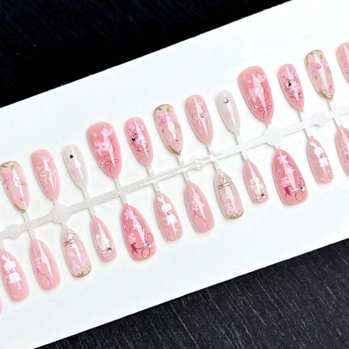 Dekoratives Floral Press-On Nagelset 1790745849