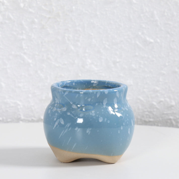 Zeitgenössische Kurvenkeramische Vase Karnz
