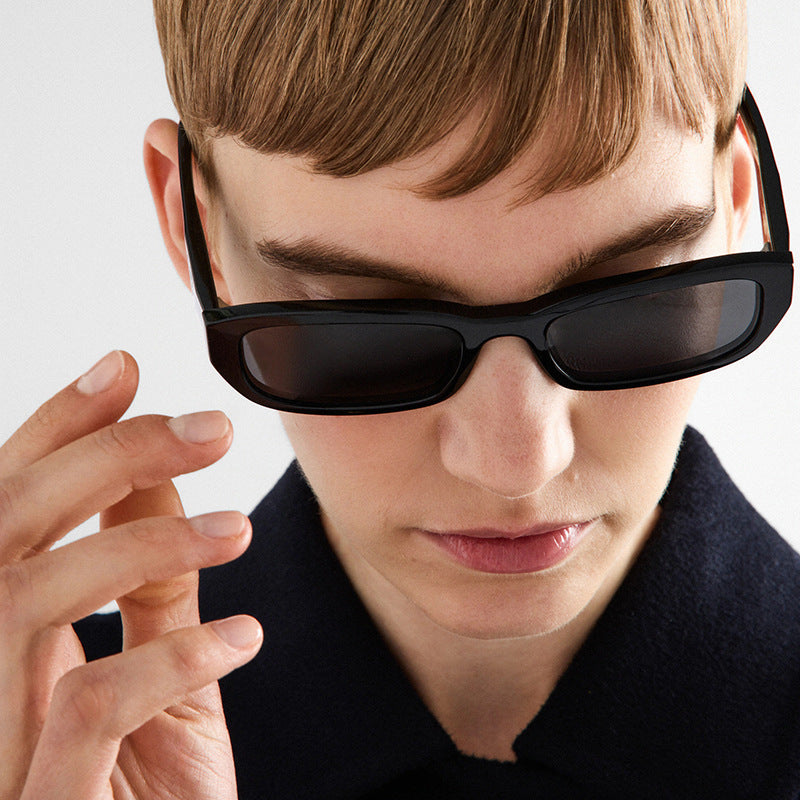 Damen modische Sonnenbrille mit stilvollem, rechteckigem Rahmen Karnz