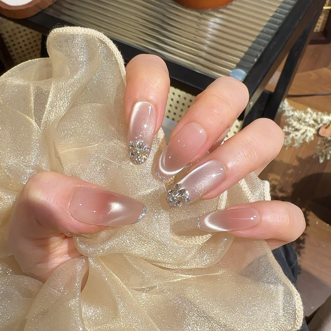 Dekorative Press-On Nagelspitzen Karnz