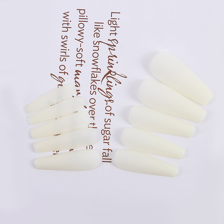 Elegante Kunstnägel Karnz