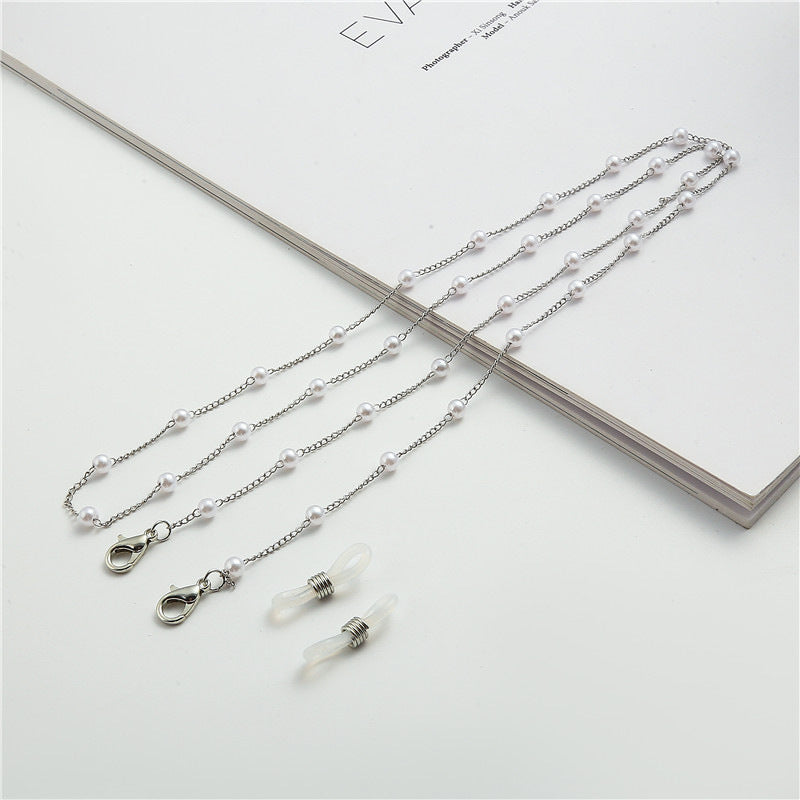 Elegante Halskette mit Perlenakzenten Karnz