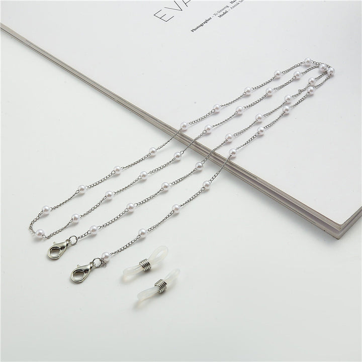 Elegante Halskette mit Perlenakzenten Karnz