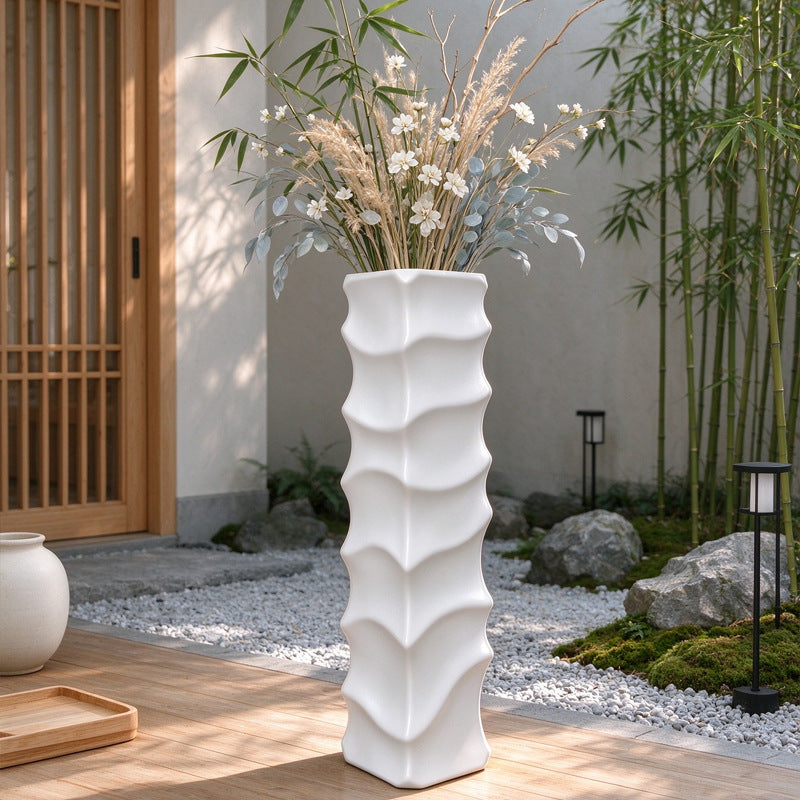 Dekorative Slim Wave Vase Karnz
