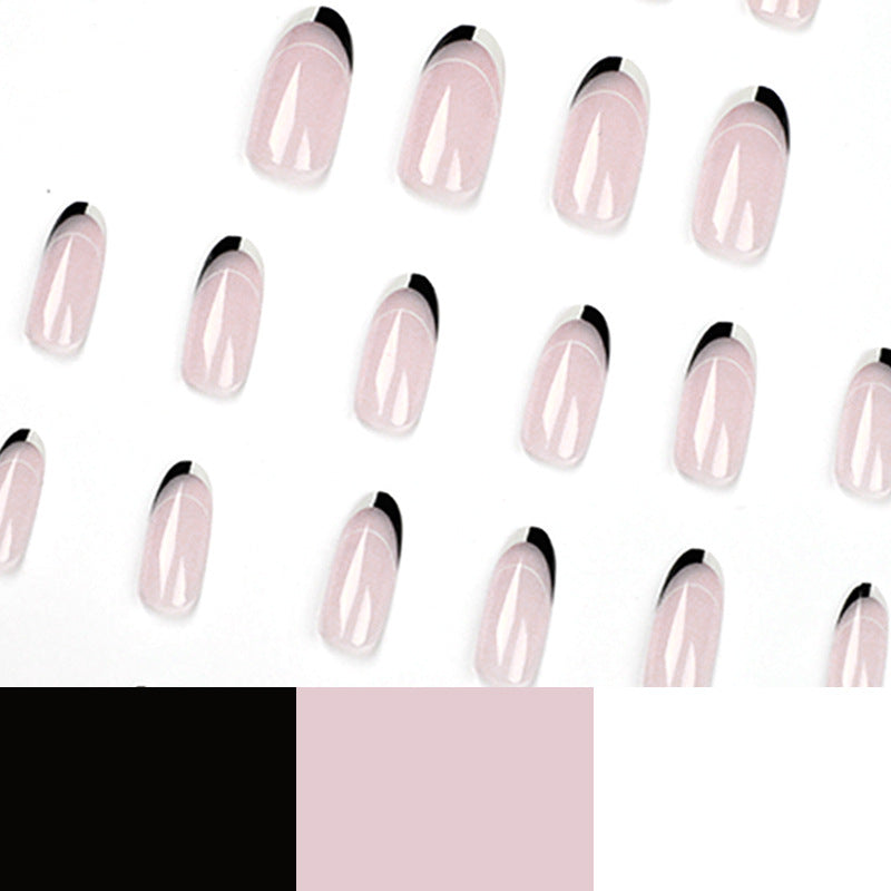 Künstliche Nagelkunst mit modernem French-Tip Design Karnz