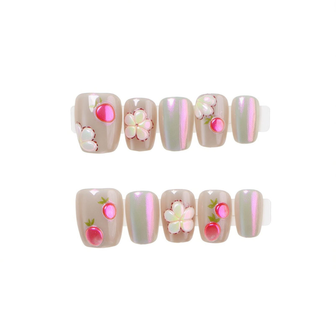 Kunstvoll verziertes Press-On Nagelset Karnz