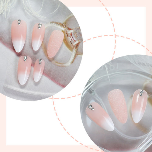 Glamouröse Stiletto Press-On Nagelkunst Set mit Strass-Akzenten