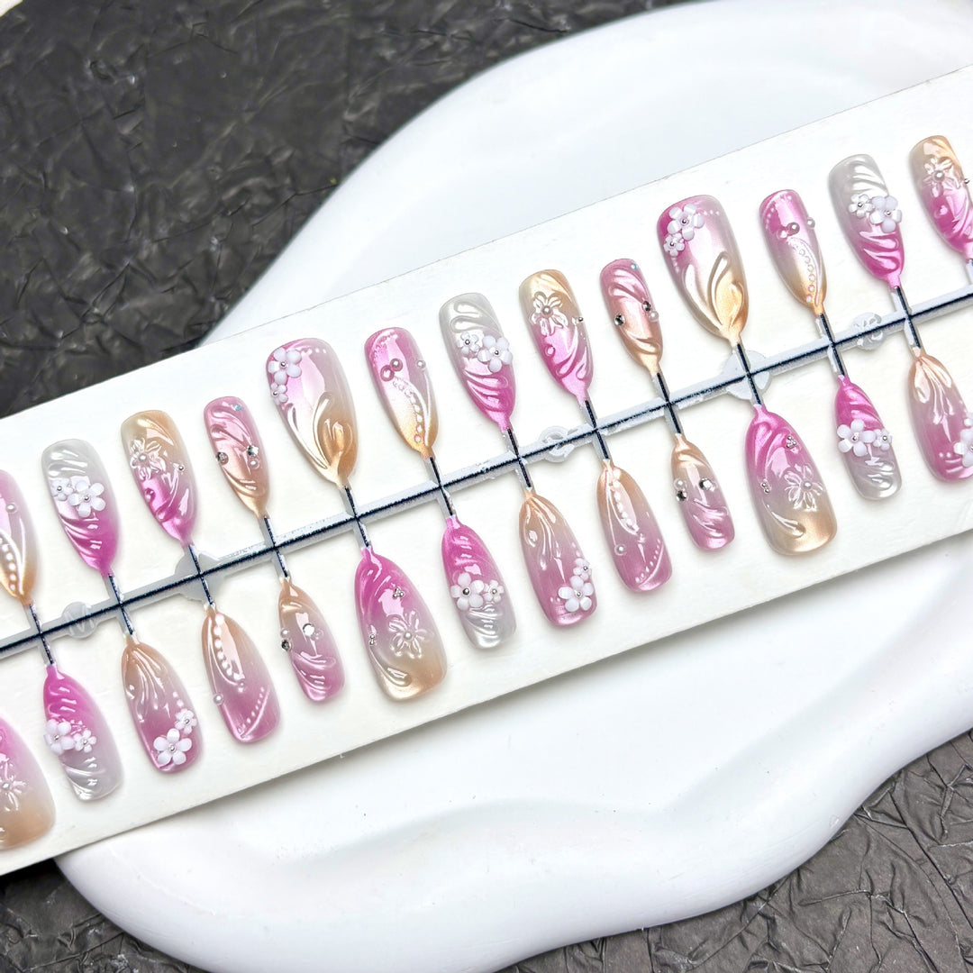 Künstlerisches Floral Design Press-On Nail Set 1790745881