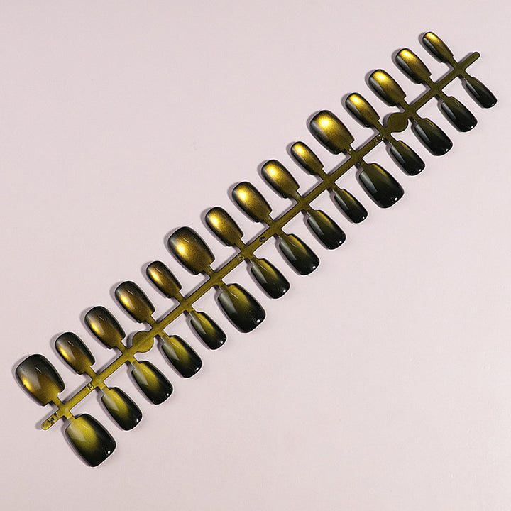 Glänzende Metallische Press-On Nagelspitzen Karnz