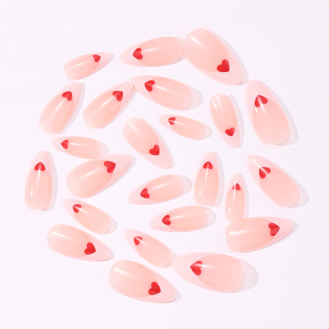 Elegante und kreative Nagelmodellage Karnz