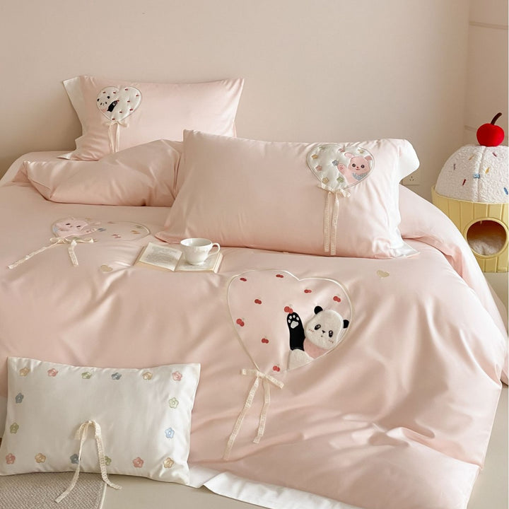Satin-Feel besticktes Herz Applikation Bettbezug Set