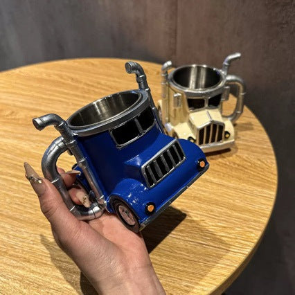Tasse im Trucker-Design Karnz