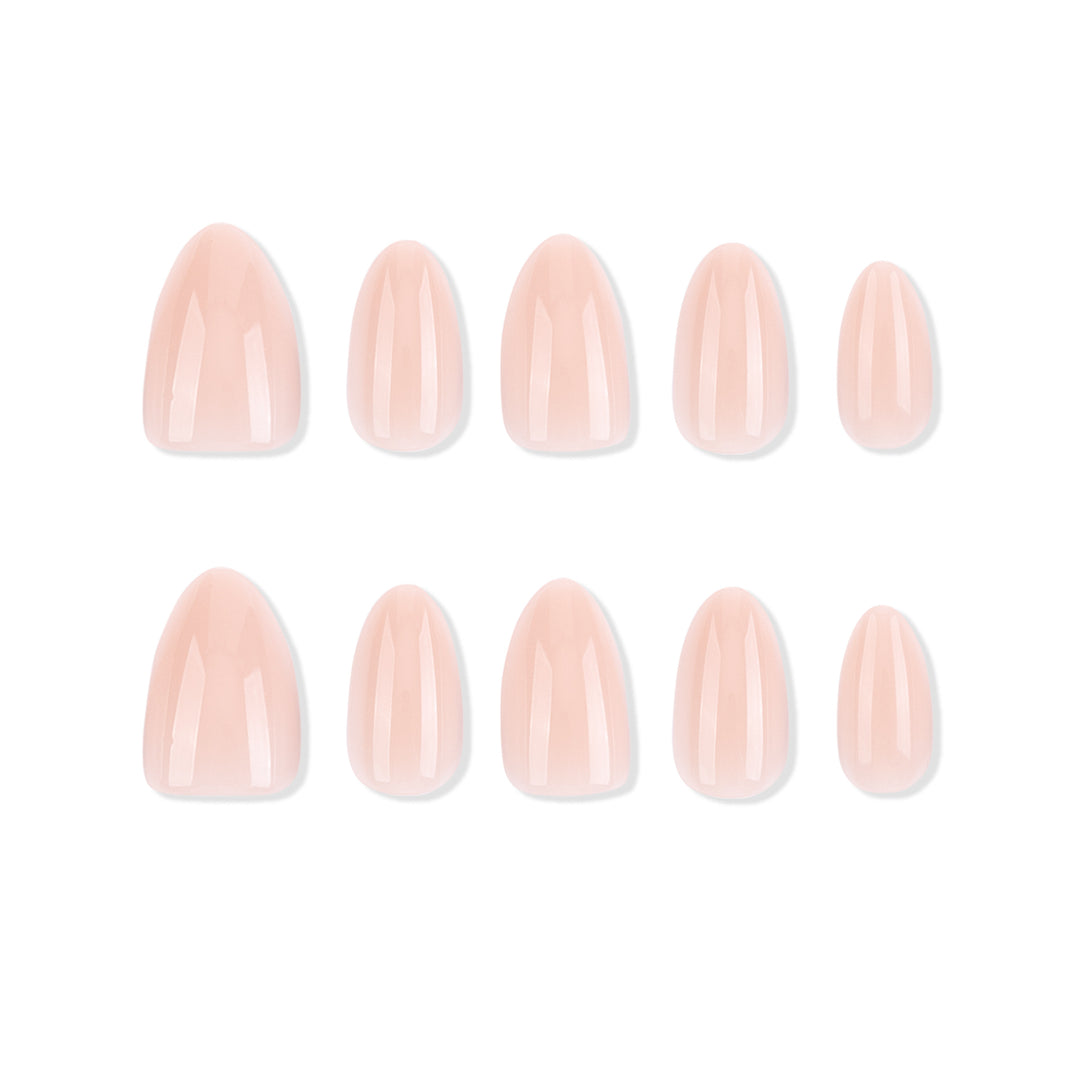 Glänzende Stiletto-Nägel Karnz