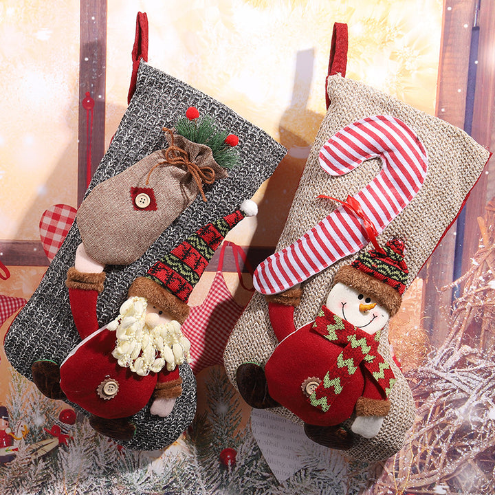 Weihnachtsstrumpf mit festlichem Gnome-Motiv Karnz
