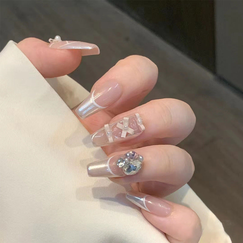 Dekoratives Press-On Nagelkunst-Set Karnz