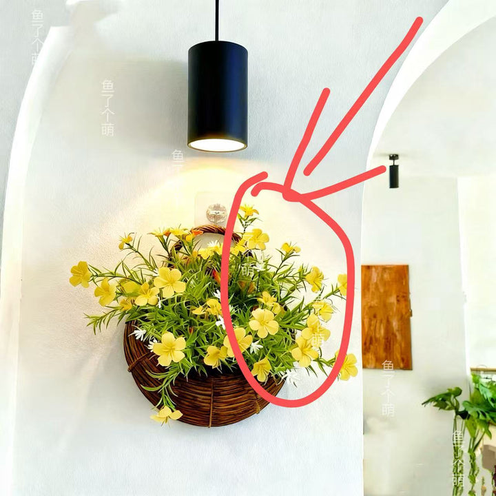 Wandmontierter Kunstblumenpflanzer