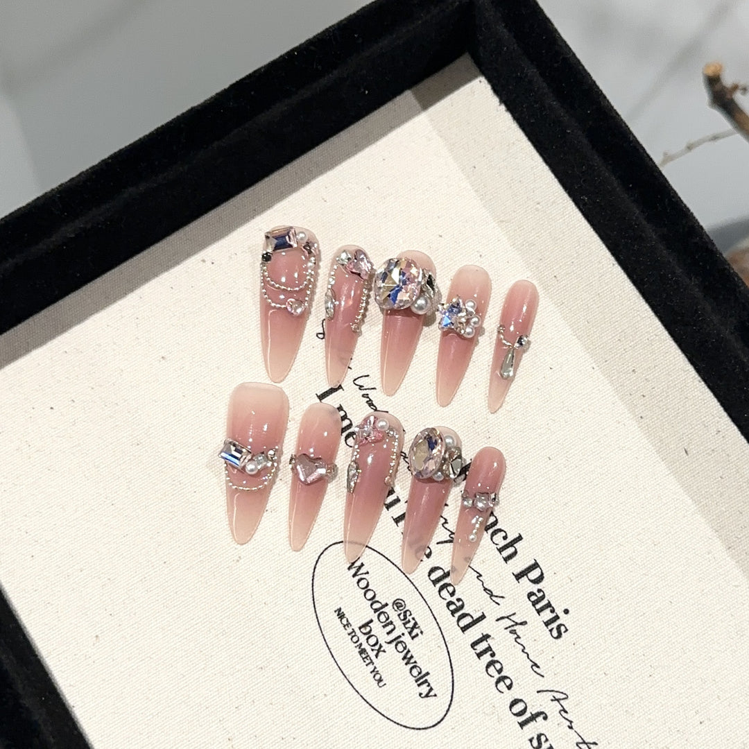 Glamouröses Rhinestone Press-On Nagelset