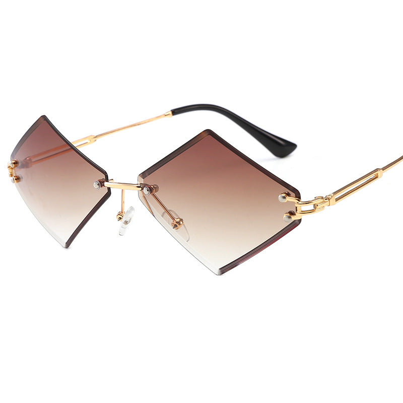 Damen modische geometrische Sonnenbrille mit verspiegelten Gläsern Karnz