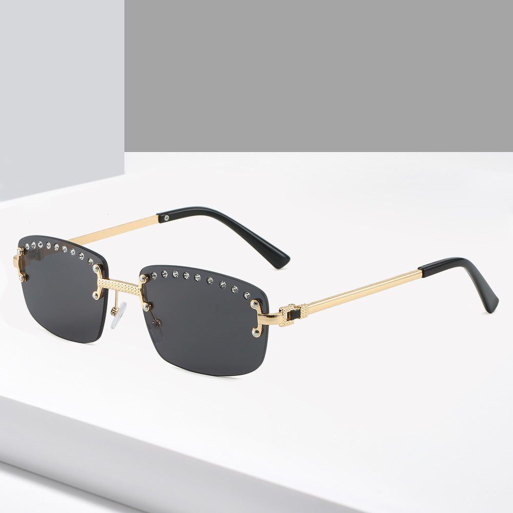 Damen elegante Sonnenbrille mit funkelnden Kristallakzenten Karnz