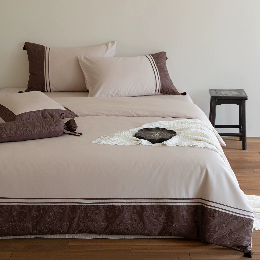 Bestickte Border Baumwollsatin Bettbezug Set mit dekorativem Bolster