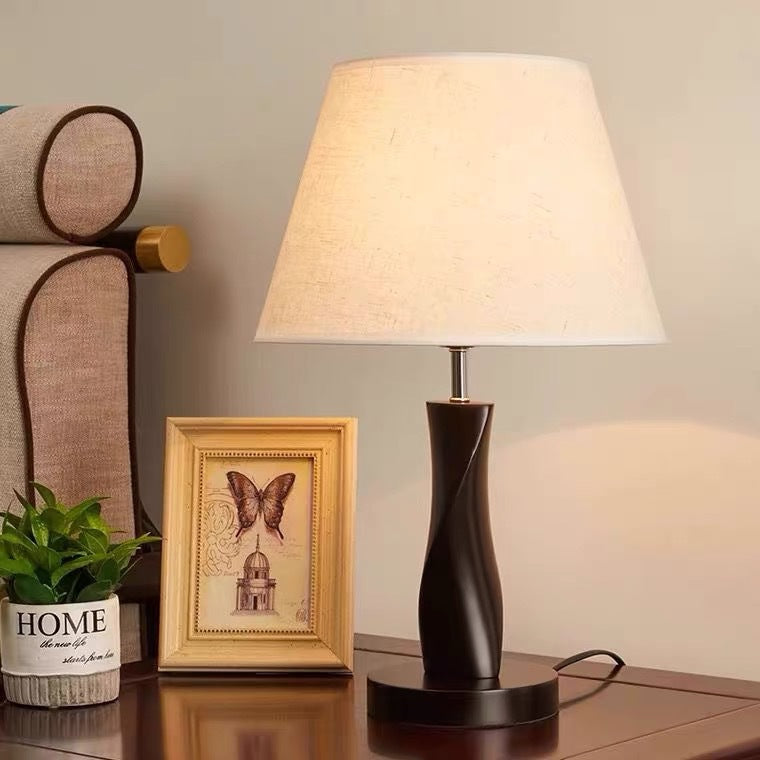 Elegante dekorative Tischlampe