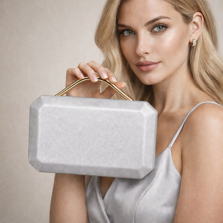 Elegante Box Clutch