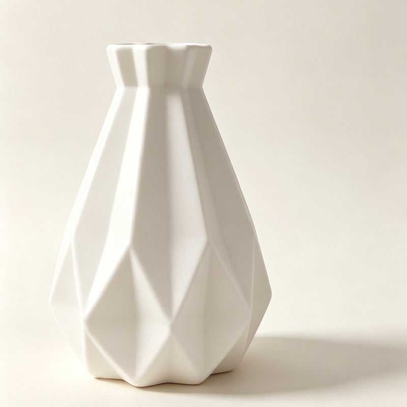 Moderne Winkel Dekorative Vase Karnz